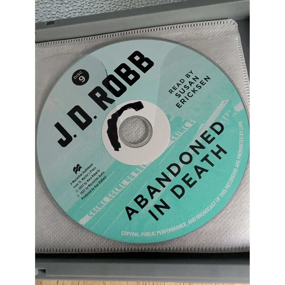 Abandoned in Death (In Death, 54) - Audio CD By Robb, J D GOOD